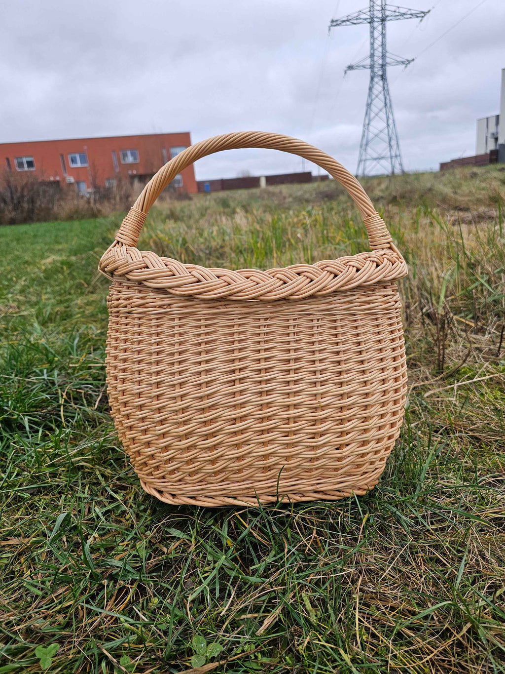 Wicker basket 024r - NaturelyWoven wicker - handmade