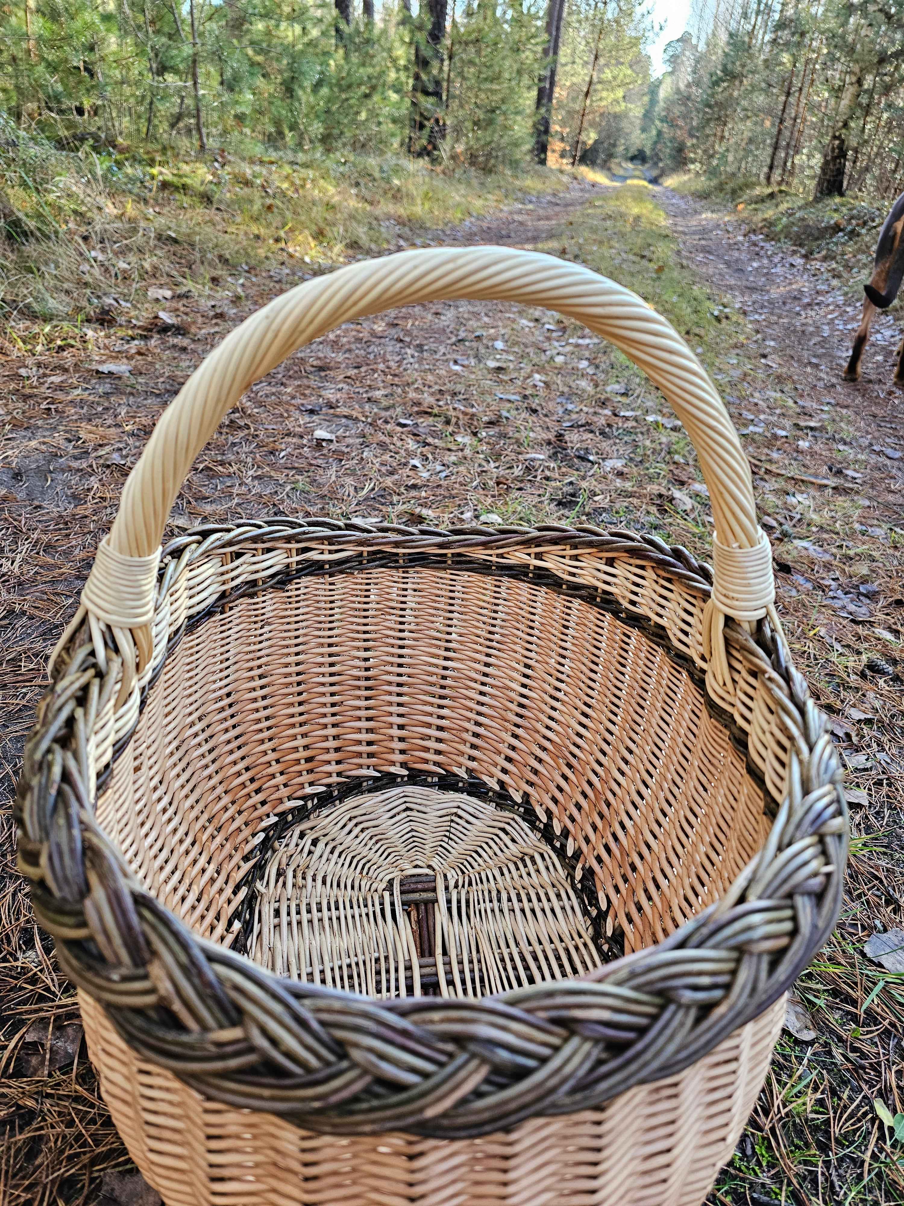 Wicker basket 026r - NaturelyWoven wicker - handmade