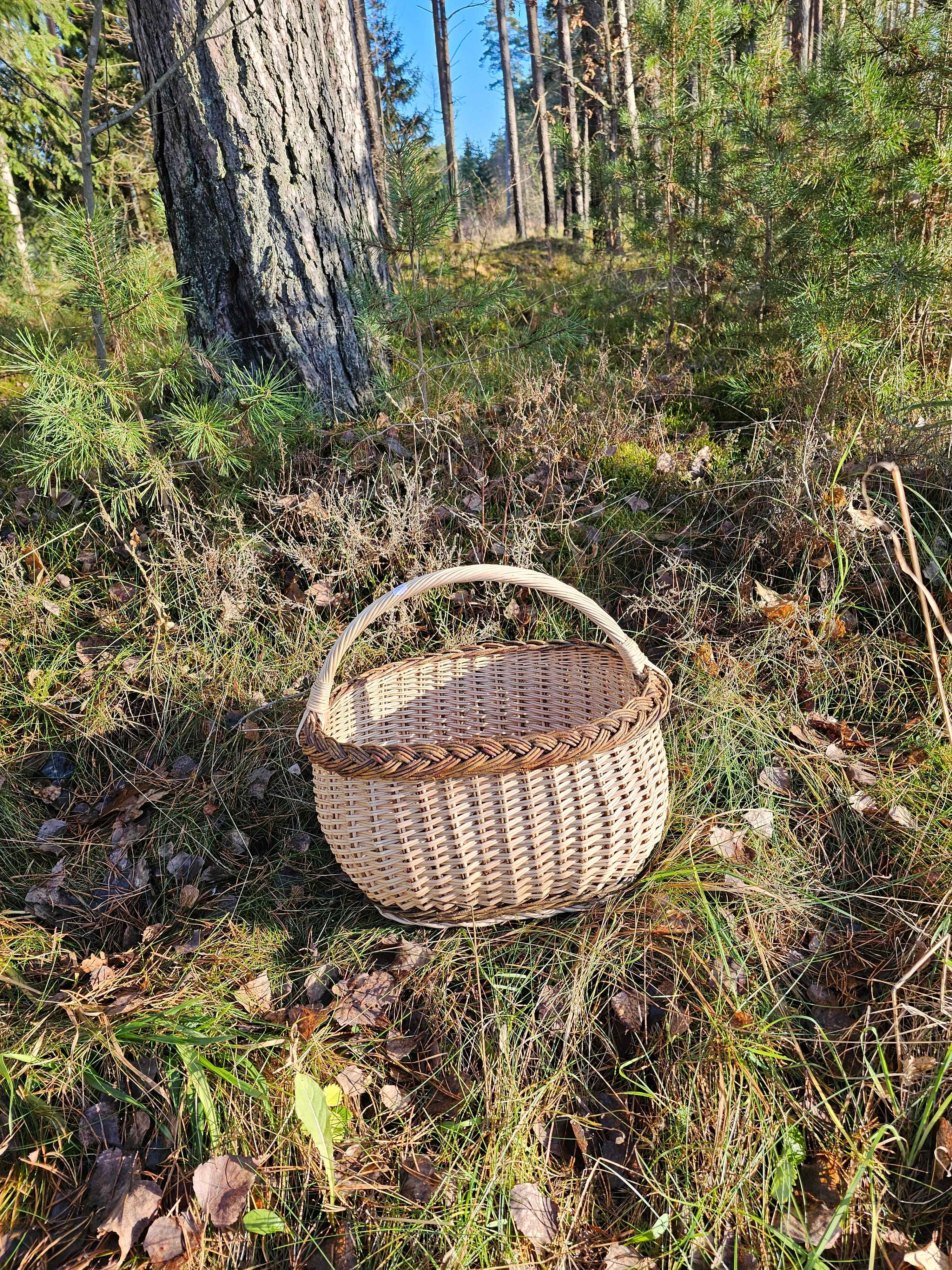 Wicker basket 031r - NaturelyWoven wicker - handmade
