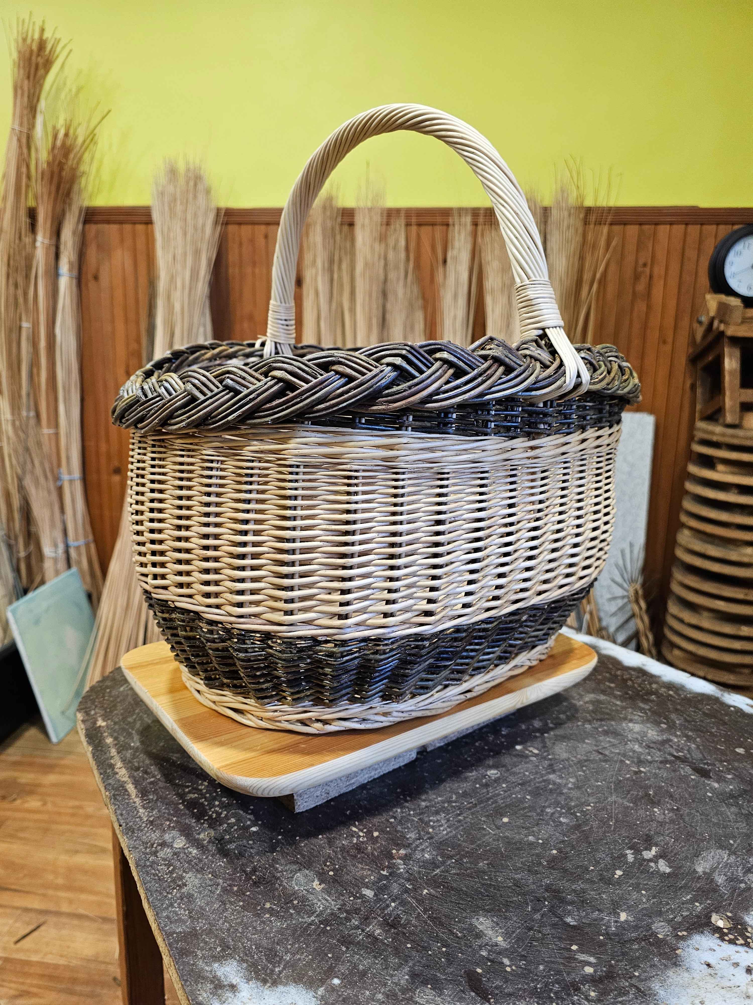 Wicker basket 040r - NaturelyWoven wicker - handmade
