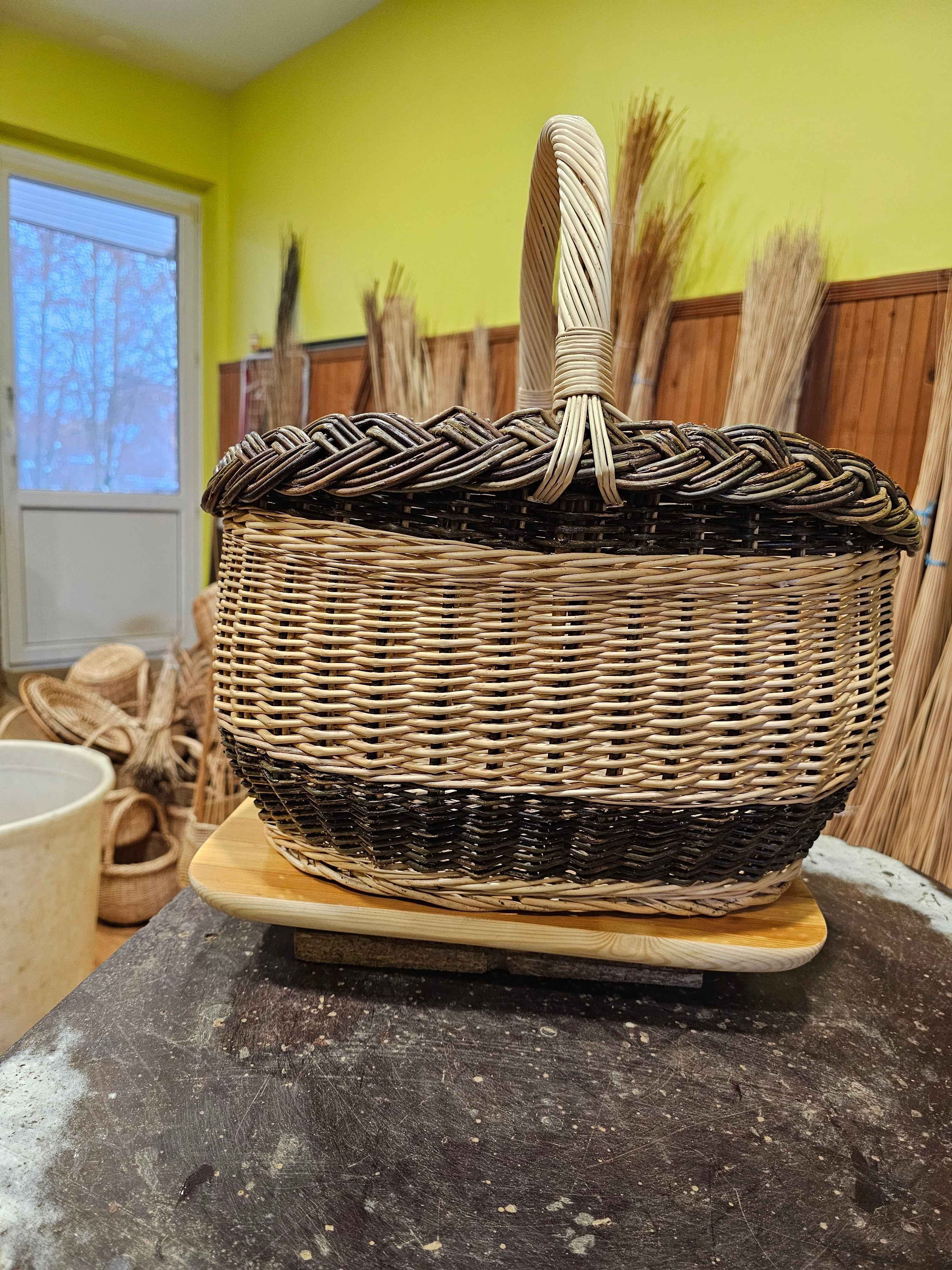 Wicker basket 040r - NaturelyWoven wicker - handmade