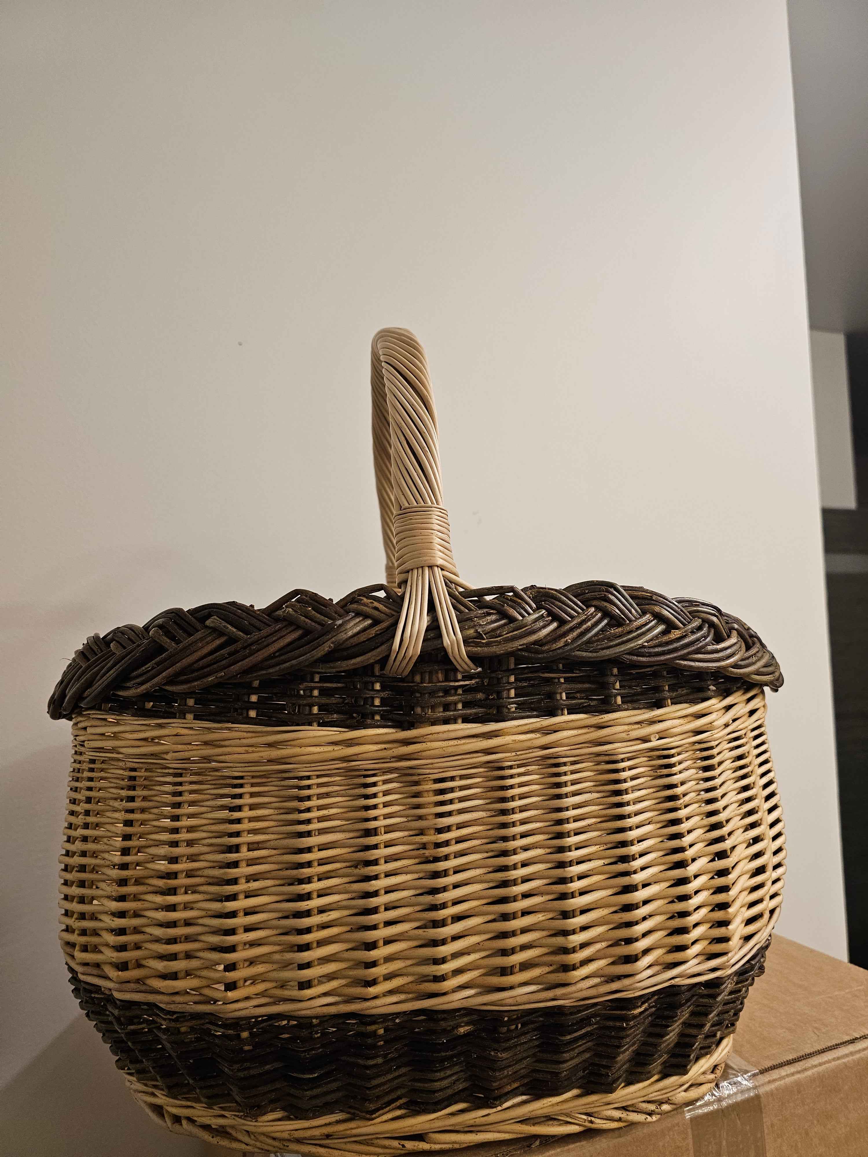 Wicker basket 040r - NaturelyWoven wicker - handmade