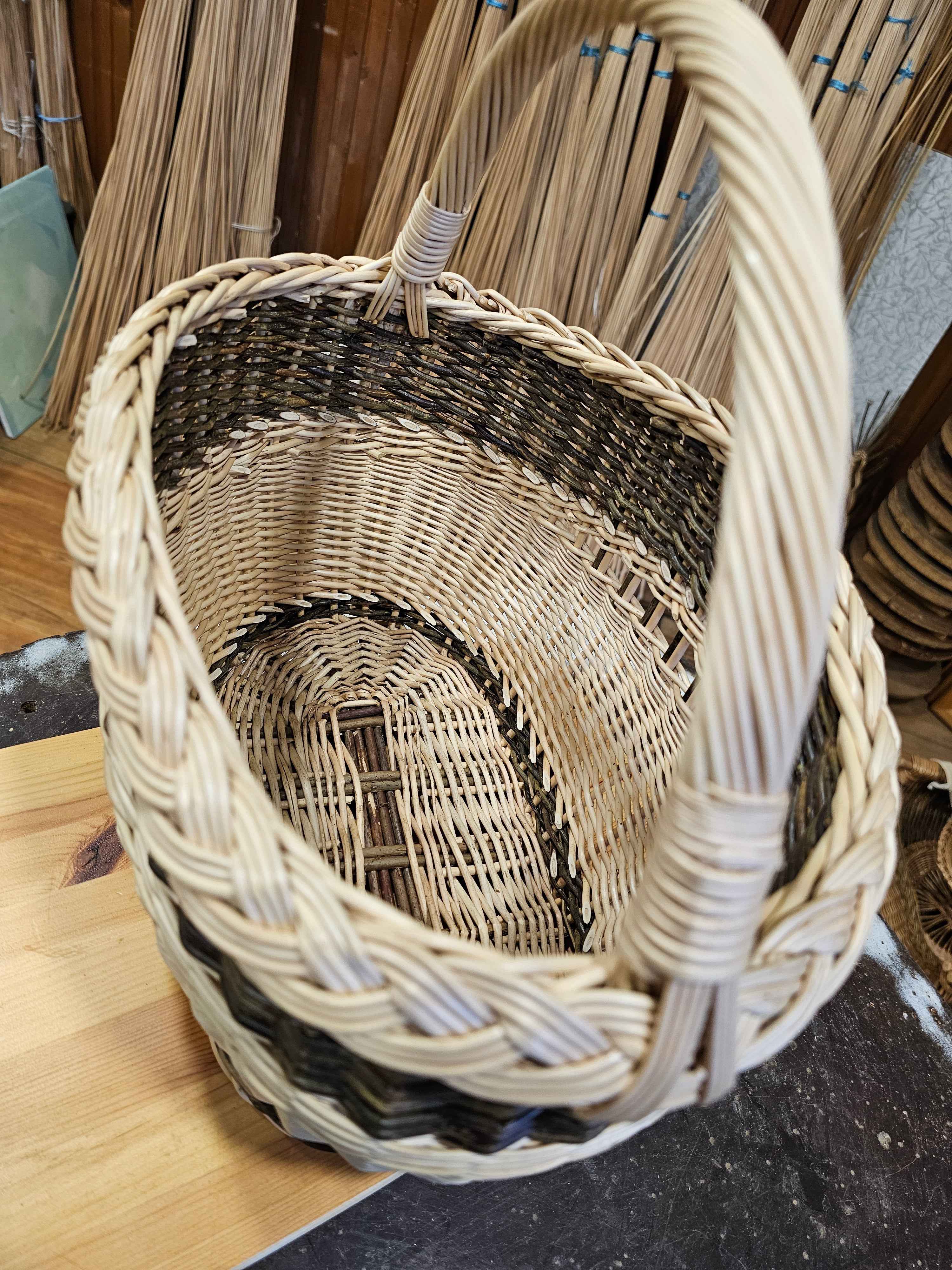 Wicker basket 042r - NaturelyWoven wicker - handmade